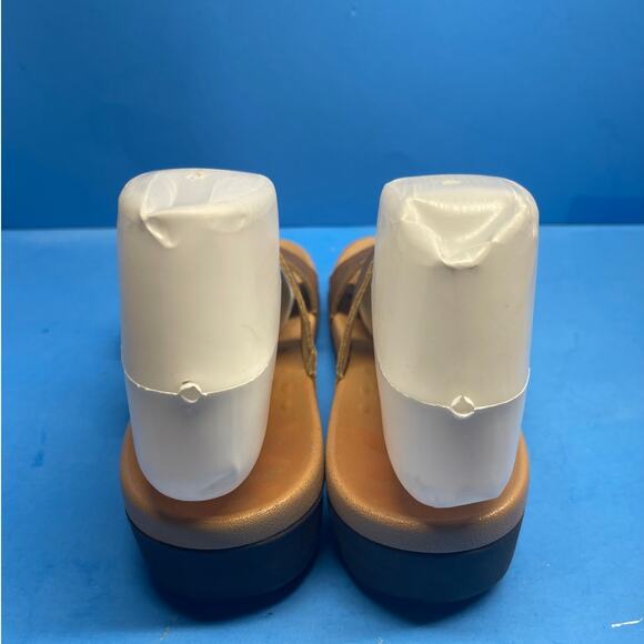 MEGNYA Comfortable Orthopeic Flip Flops for Women, Best Plantar Fasciitis Size 6 - Picture 3 of 11